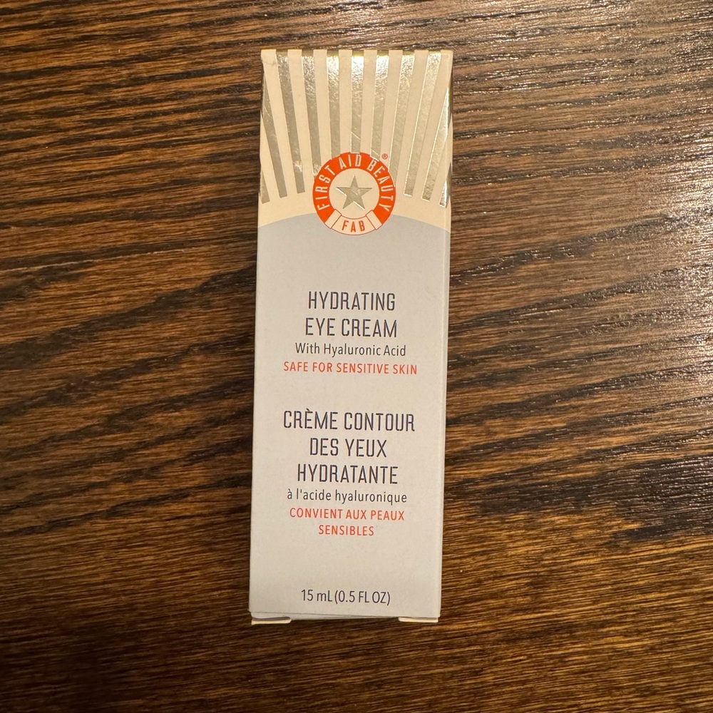 First Aid Beauty Hydrating Eye Cream - Cream